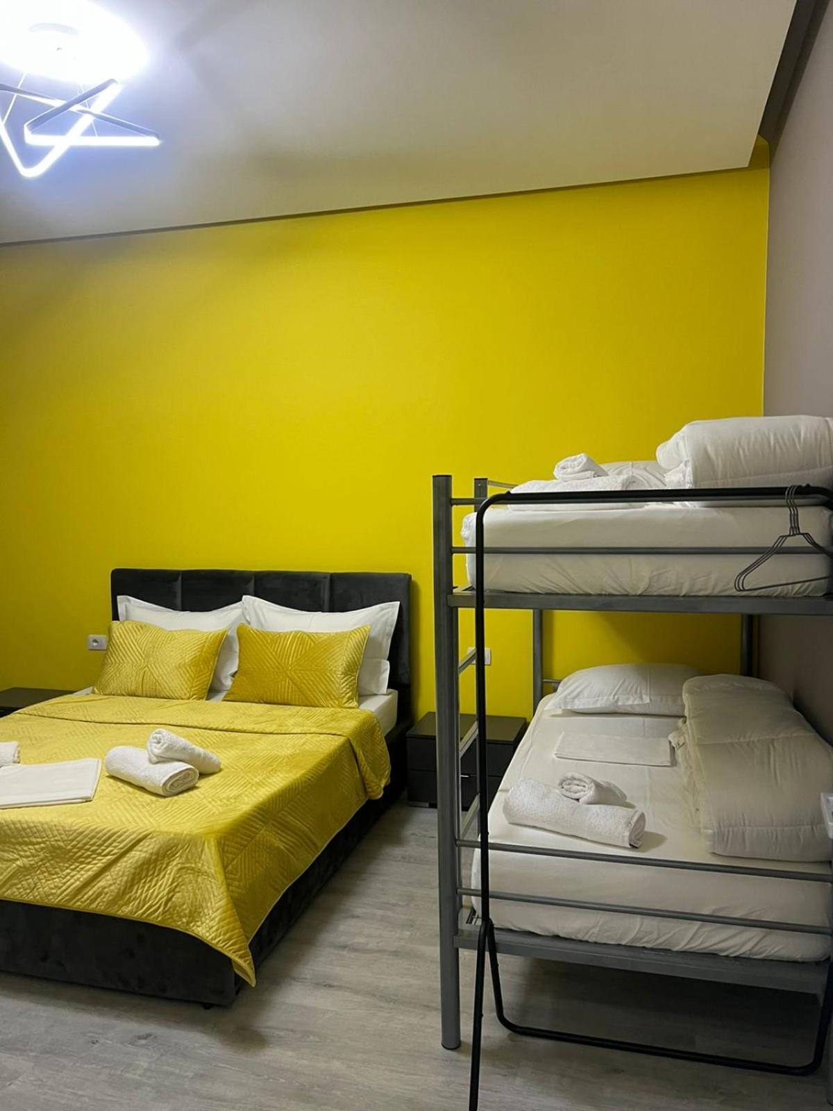 Algen Room'S Μπεράτ Εξωτερικό φωτογραφία