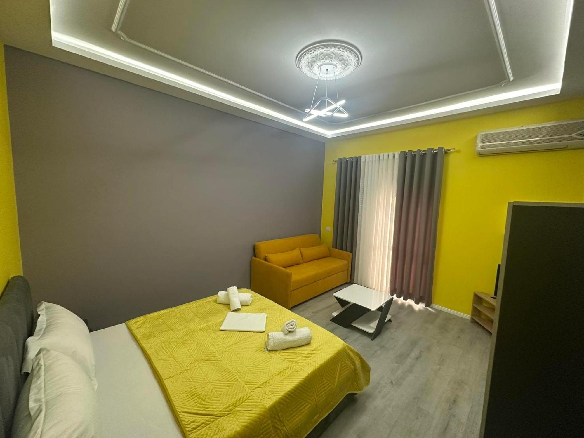 Algen Room'S Μπεράτ Εξωτερικό φωτογραφία